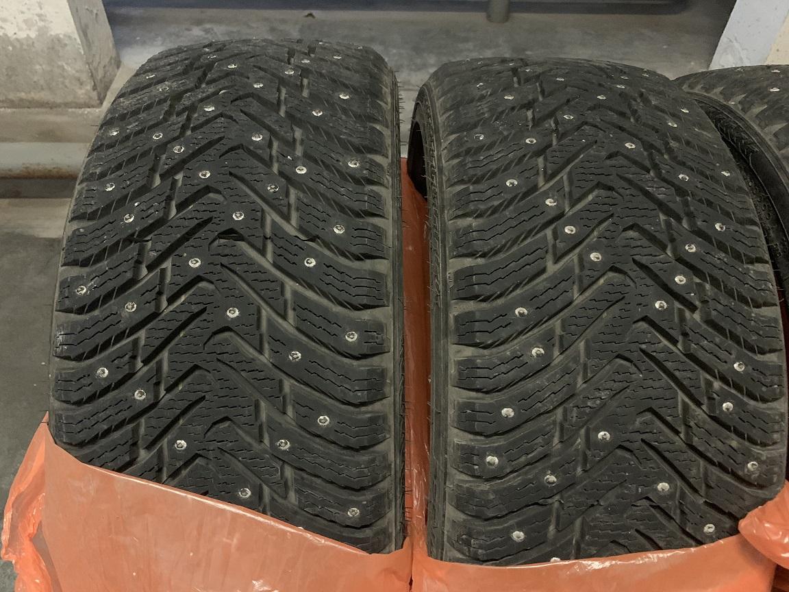 Резина зимняя 19. Резина Hakkapeliitta 8 225/40. Nokian Tyres Hakkapeliitta 8 225/50 r18 99t. Nokian Tyres Hakkapeliitta 8 225/40 r19. Нокиан хакапелита 8 225 40 19.